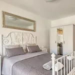 Peninsula Apartamento *