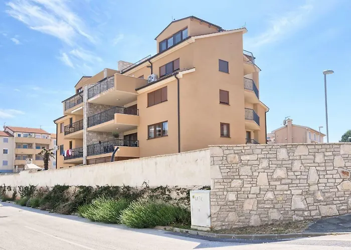 Peninsula 아파트 *